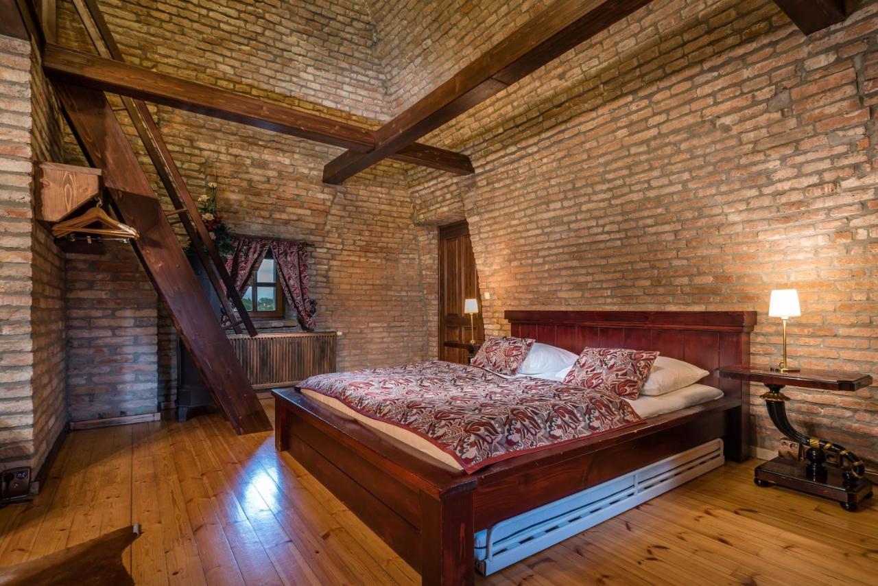 Chateau Krakovany Экстерьер фото
